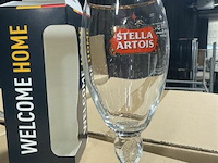 Grote partij stellaglazen op voet - afbeelding 1 van  5