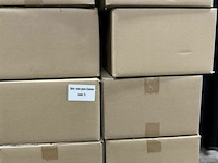 Grote partij stellaglazen op voet - afbeelding 2 van  5