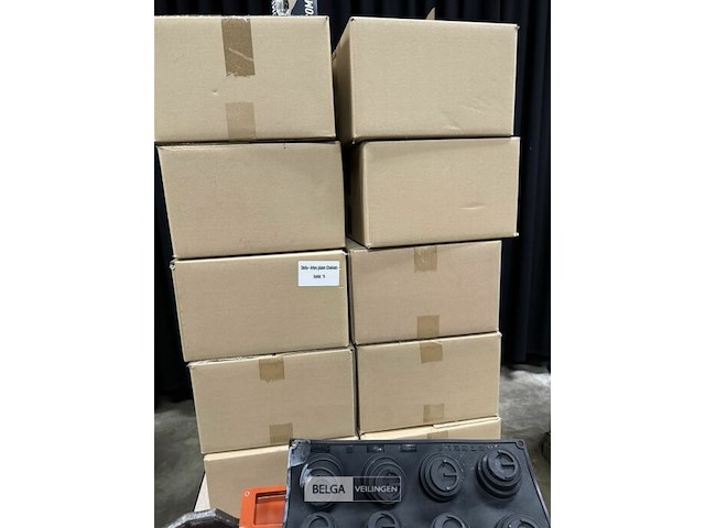 Grote partij stellaglazen op voet - afbeelding 5 van  5