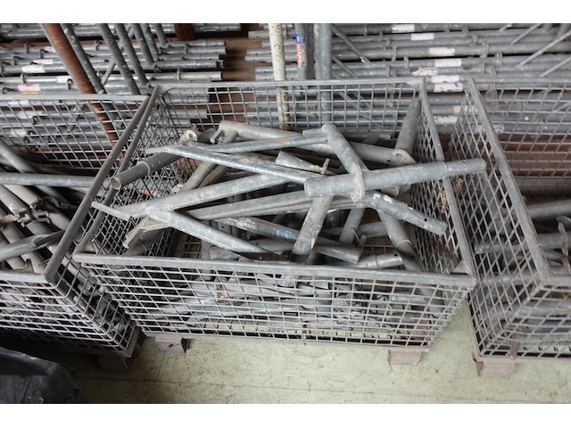 Grote partij stellingsonderdelen - afbeelding 10 van  21