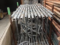 Grote partij stellingsonderdelen - afbeelding 1 van  21