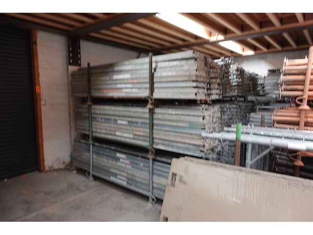 Grote partij stellingsonderdelen - afbeelding 15 van  21