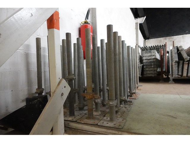 Grote partij stellingsonderdelen - afbeelding 19 van  21