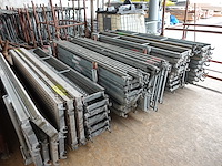 Grote partij stellingsonderdelen - afbeelding 21 van  21