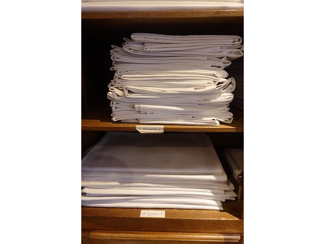 Grote partij tafellakens - afbeelding 2 van  9