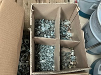 Grote partij trekankers en bevestigingsmaterialen - afbeelding 2 van  11