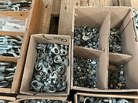 Grote partij trekankers en bevestigingsmaterialen - afbeelding 4 van  10