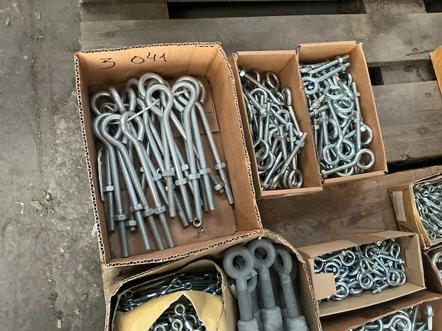 Grote partij trekankers en bevestigingsmaterialen - afbeelding 6 van  10