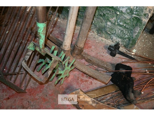 Grote partij tuingereedschap - afbeelding 2 van  6