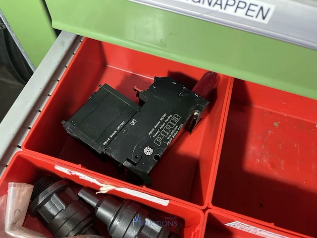 Grote partij vacuümcomponenten en zuignappen - afbeelding 11 van  186