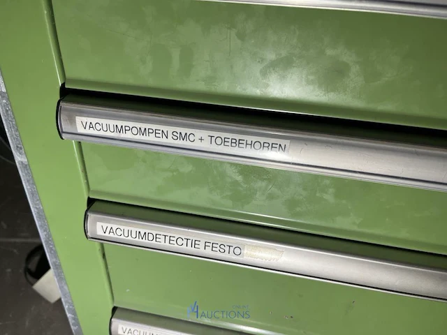 Grote partij vacuümcomponenten en zuignappen - afbeelding 43 van  186