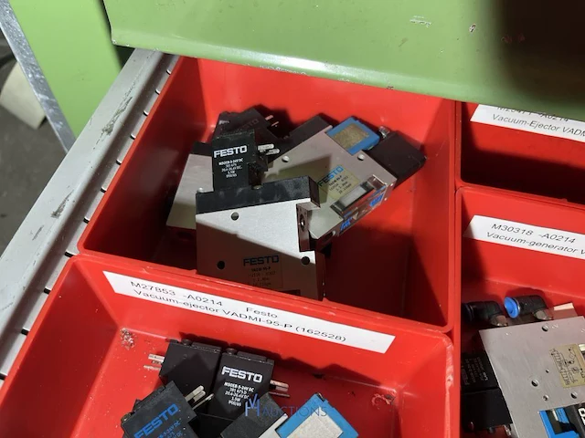 Grote partij vacuümcomponenten en zuignappen - afbeelding 70 van  186