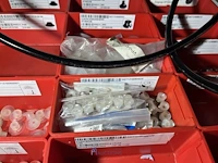 Grote partij vacuümcomponenten en zuignappen - afbeelding 107 van  186