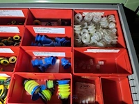 Grote partij vacuümcomponenten en zuignappen - afbeelding 152 van  186