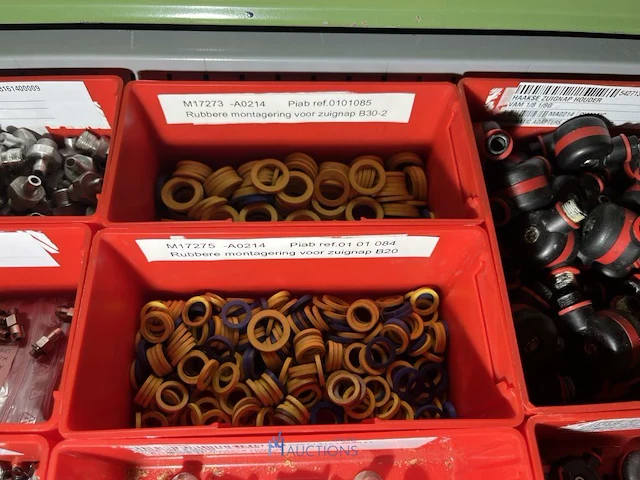 Grote partij vacuümcomponenten en zuignappen - afbeelding 173 van  186