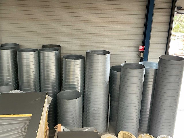 Grote partij ventilatiekanalen - afbeelding 7 van  8