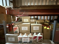 Grote partij vloerproducten - afbeelding 2 van  5