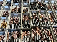 Grote partij volhardmetalen boren met inwendige koeling - afbeelding 14 van  28