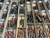 Grote partij volhardmetalen boren met inwendige koeling - afbeelding 15 van  28