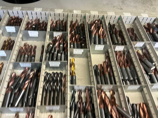 Grote partij volhardmetalen boren met inwendige koeling - afbeelding 16 van  28