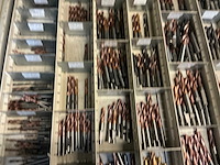 Grote partij volhardmetalen boren met inwendige koeling - afbeelding 19 van  28