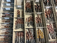 Grote partij volhardmetalen boren met inwendige koeling - afbeelding 20 van  28