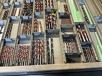 Grote partij volhardmetalen boren met inwendige koeling - afbeelding 23 van  28