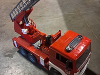 Grote pompierwagen - afbeelding 4 van  4