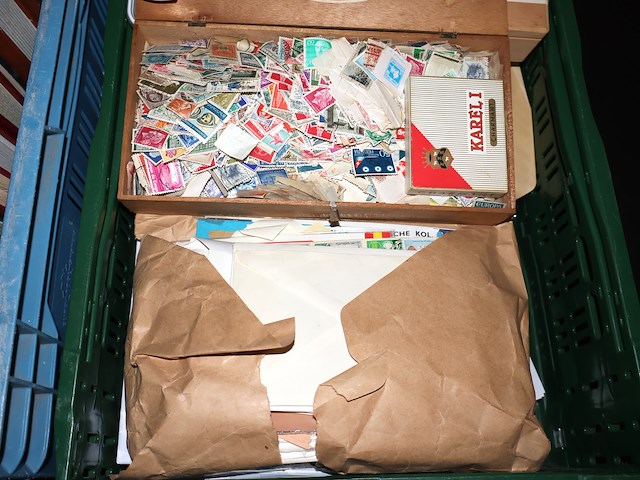 Grote postzegelverzameling - afbeelding 11 van  22