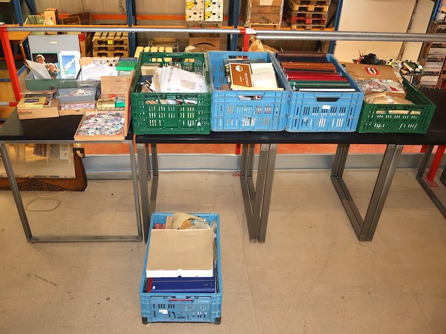 Grote postzegelverzameling - afbeelding 1 van  22