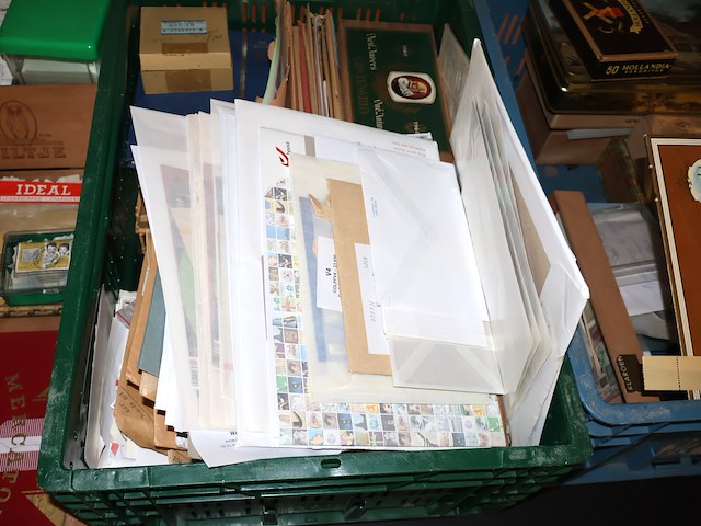 Grote postzegelverzameling - afbeelding 22 van  22