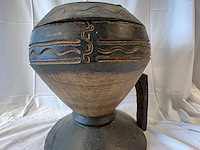 Grote pot met deksel - afbeelding 1 van  5