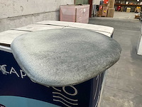 Grote pvc stapelbakken met inhoud (8x) - afbeelding 3 van  13