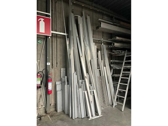 Grote restpartij aluminium - afbeelding 9 van  34