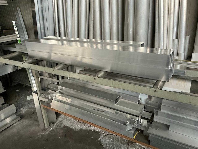Grote restpartij aluminium - afbeelding 15 van  34