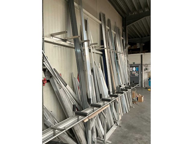 Grote restpartij aluminium - afbeelding 25 van  34