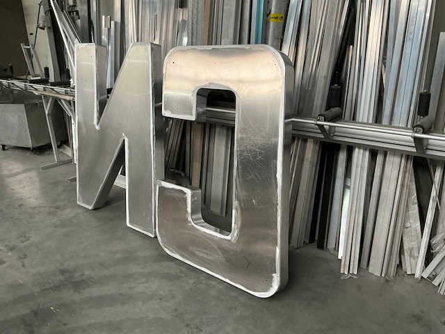 Grote restpartij aluminium - afbeelding 27 van  34