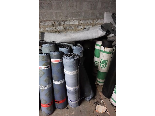 Grote restpartij epdm/asfalt - afbeelding 4 van  5