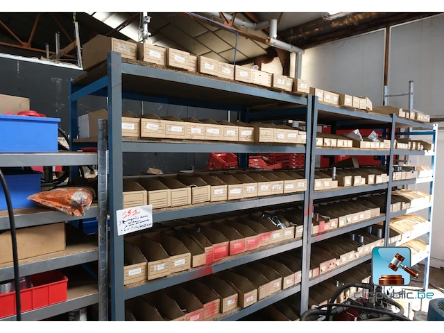 Grote set koppelstukken met planken - afbeelding 1 van  45
