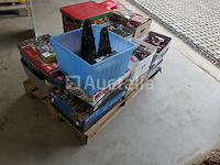 Grote set spellen, diverse lego-speelgoedjes - afbeelding 9 van  15