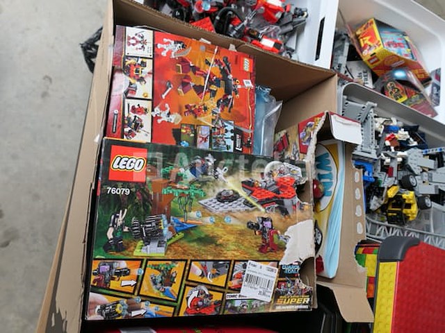 Grote set spellen, diverse lego-speelgoedjes - afbeelding 15 van  15