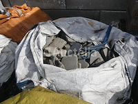 Grote tas geopend met bluestone - afbeelding 2 van  8