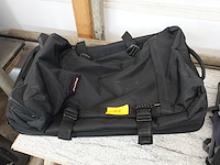 Grote valies (eastpack) - afbeelding 2 van  3