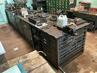 Grote werkbank met inhoud - afbeelding 12 van  48