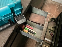 Grote werkbank met inhoud - afbeelding 20 van  33
