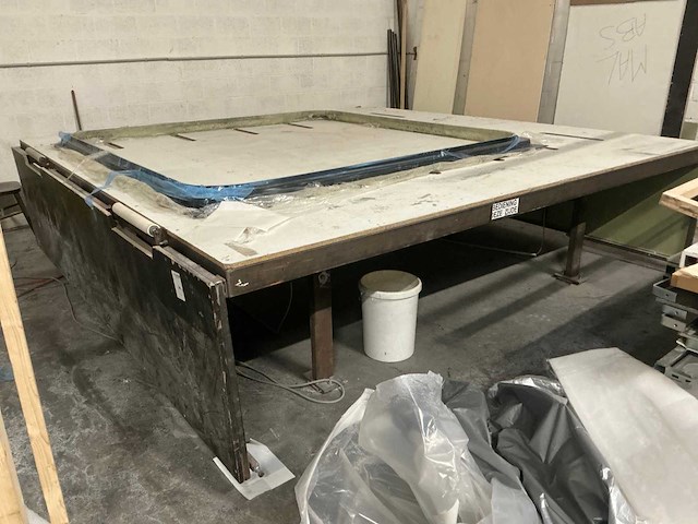 Grote werktafel met geïntrigeerde pneumatische hef rollerbanen - afbeelding 2 van  6