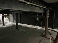 Grote werktafel met geïntrigeerde pneumatische hef rollerbanen - afbeelding 5 van  6