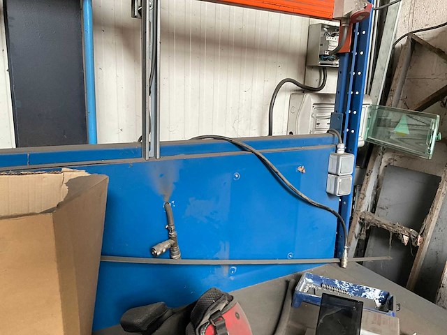 Grote zware metalen werkbank - afbeelding 2 van  11