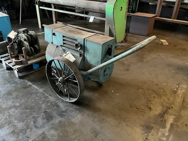 Groupe de soudure gsm.15 vintage stroomgenerator - afbeelding 1 van  9