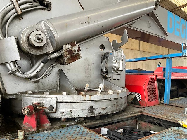 Grove - telescopic crane - - afbeelding 14 van  32